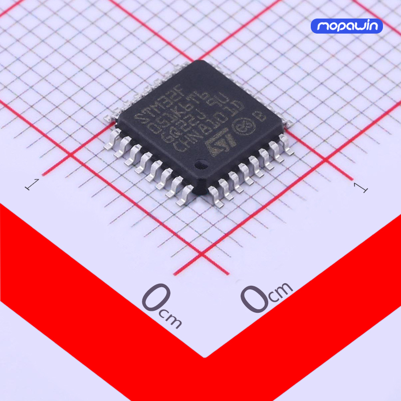 ARM Cortex-M0 48MHz 闪存：32K@x8bit RAM：8KB